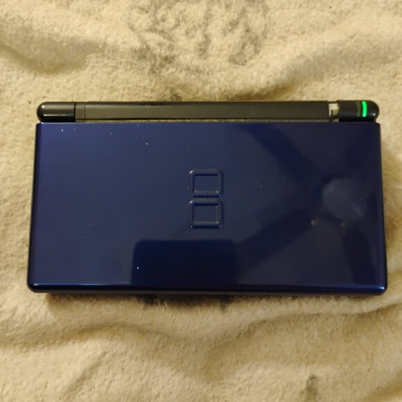 Nintendo DS game system